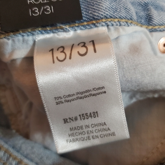 Simple Society Super High Rise Roll Cuff Light Wash Balloon Jeans w/ Bli… - Picture 9 of 15